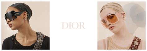 Dior SoLight Sunglasses: Proving Oversized Sunnies Are Here 